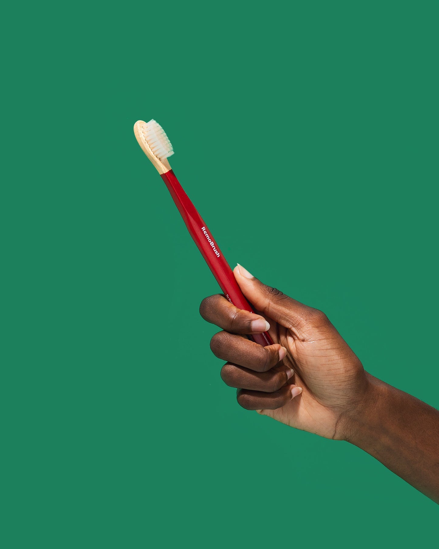 RemoBrush: Cepillo de dientes de bambú con miswak