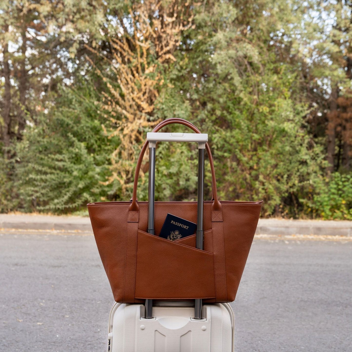 El bolso tote Leathere New York - Coñac