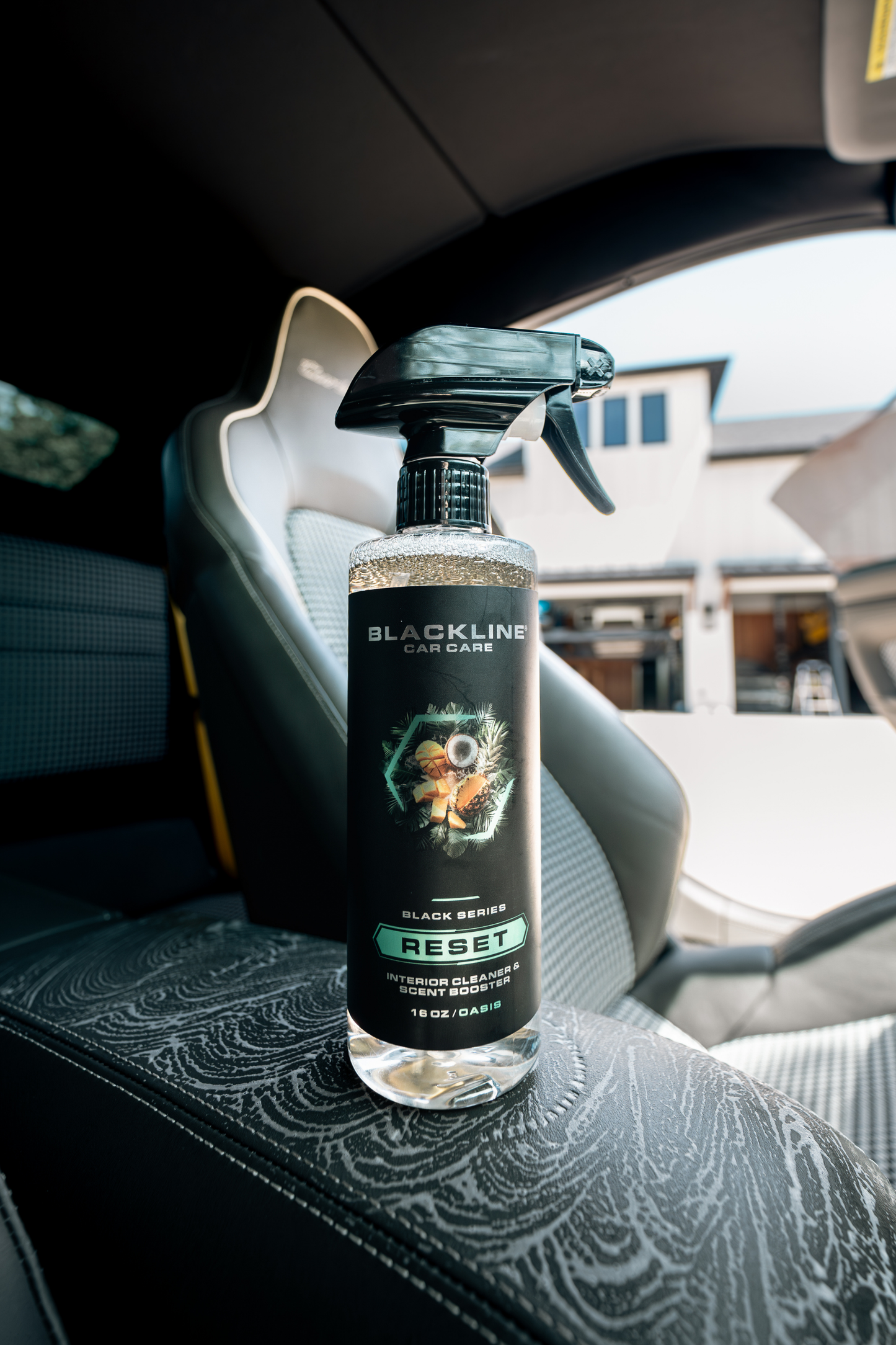 BLACKLINE® LIMPIADOR DE INTERIORES Y MEJORADOR DE AROMA