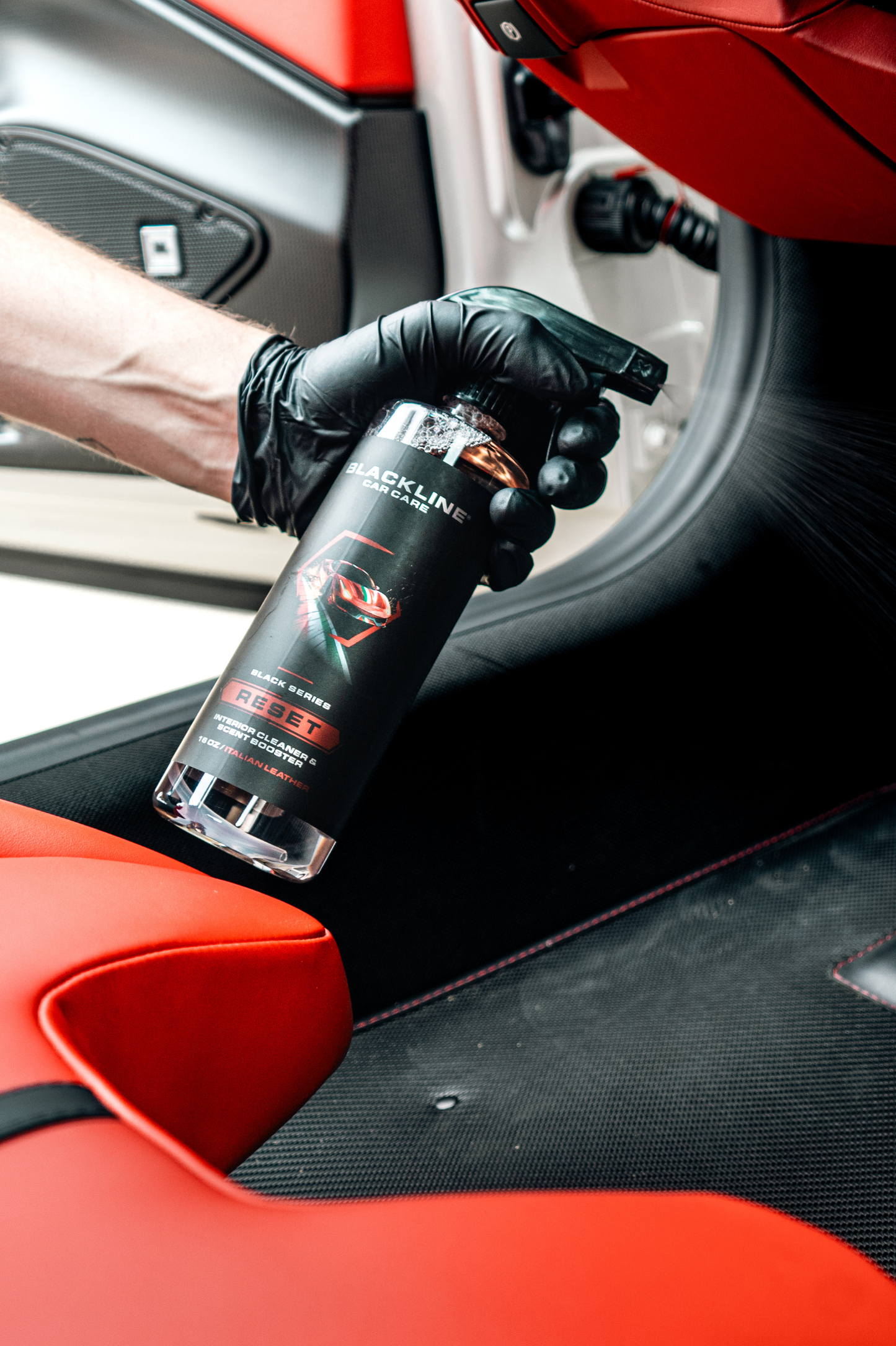 BLACKLINE® LIMPIADOR DE INTERIORES Y MEJORADOR DE AROMA